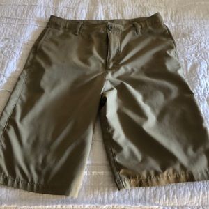 Under Armour Loose Shorts